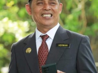 Bupati Herman Pastikan TPS Siap Sebelum Pembangunan Pasar Induk Tembilahan