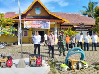Polsek Tembilahan Hulu Gelar Apel Kesiapsiagaan Karhutla Bersama Forkopimcam dan MPA