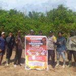 Bhabinkamtibmas Polsek Tempuling Gencarkan Patroli Karhutla, Edukasi Warga Larangan Membakar Lahan