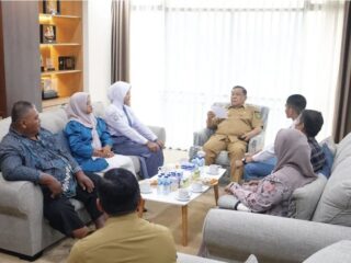 Plt Gubernur Riau Lepas Dua Capaska Nasional, Titip Pesan Jaga Nama Baik Daerah dan Bangsa