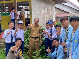 Green Policing dan Sosialisasi Bahaya Narkoba Digelar di SMPN 02 Tembilahan