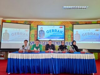 Mahasiswa Kukerta UNRI Bersama GRANAT Edukasi Pelajar SMAN 1 Tembilahan Melalui Program GEBRAK