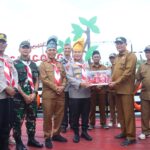 Kapolda Riau Kunjungi Concong, Tanam Mangrove hingga Salurkan Bantuan untuk Masyarakat Pesisir