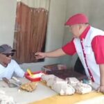 Team Lembaga Survey Kepuasan Masyarakat (SUKMA) ,Wawancarai Pedangang Sekaligus tokoh masyarakat di Pamijahan. 